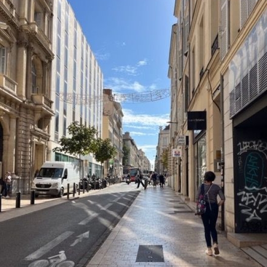  SISYPHE immobilier : Commerces | MARSEILLE (13006) | 95 m2 | 110 000 € 